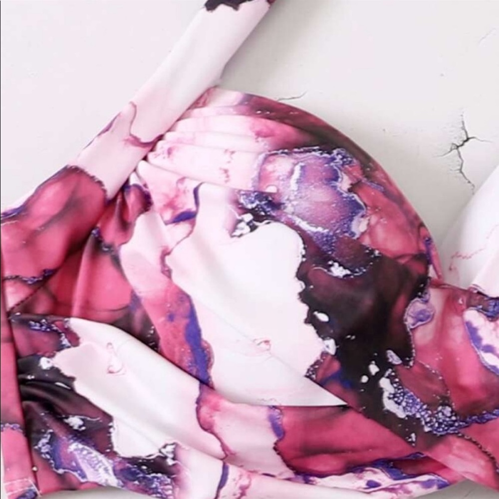 Boho Blue Pink White Tie Dye Marble Print High Waisted Twisted Halter Bikini Set - Picture 8 of 16